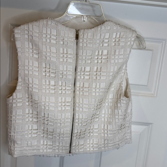 Ted Baker London this white crop top features a lattice pattern & rear zipper L - Picture 4 of 6